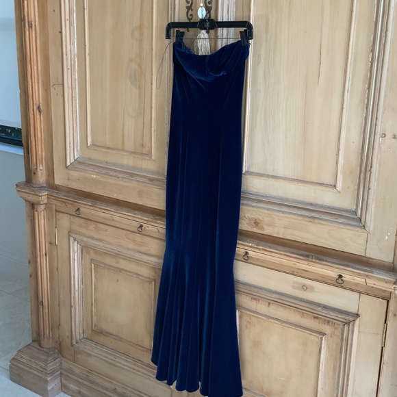 Strapless Blue Velvet Mermaid Bogdar gown - Picture 1 of 6